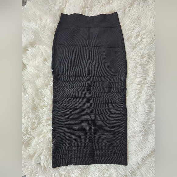 Guess by Marciano Pencil Skirt - Picture 4 of 8